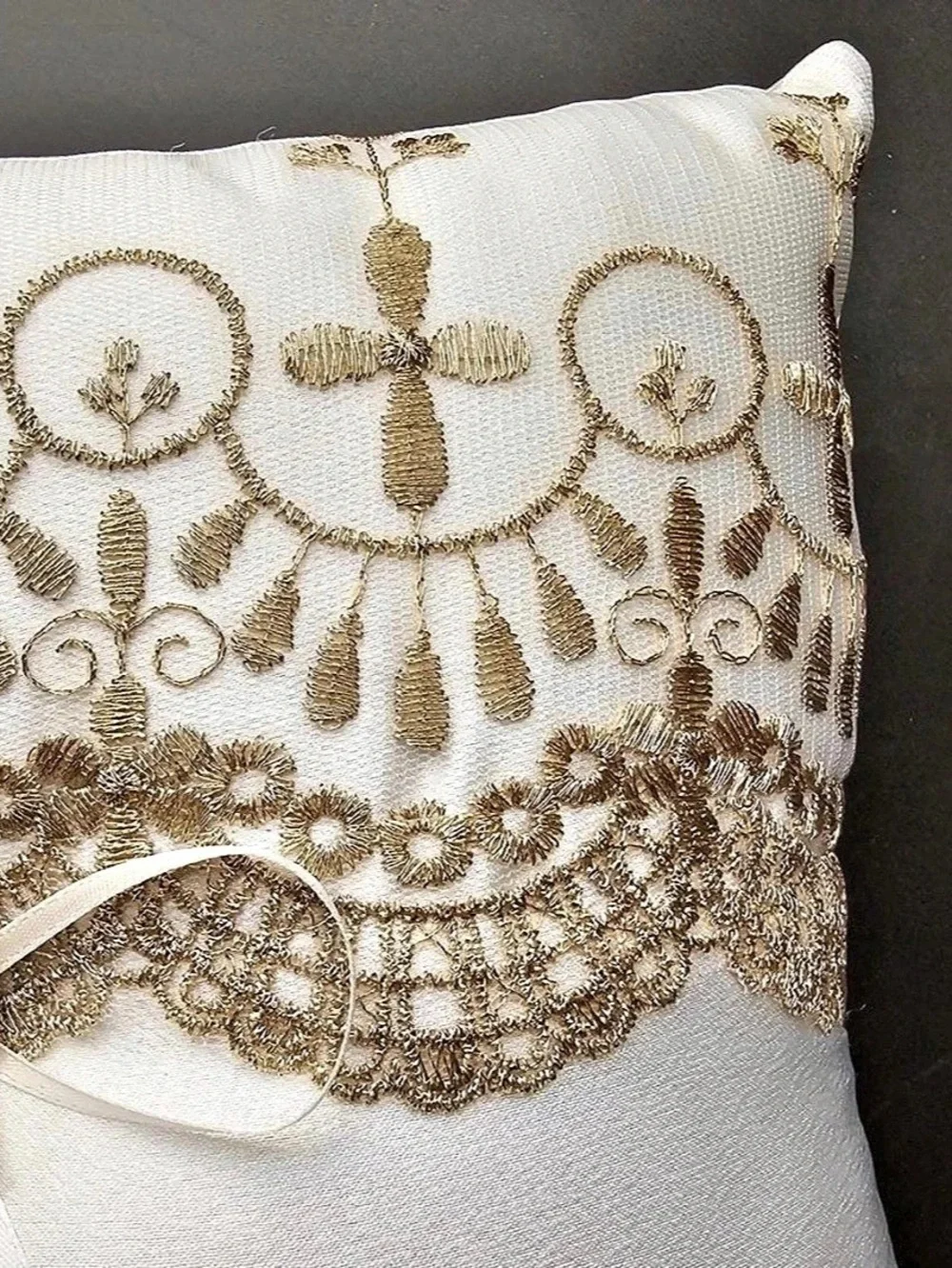 White & Gold Lace Decorative Accent wedding Pillow Set - like new